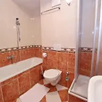 Detached In Chalet *