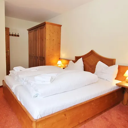 Chalet Large In Hinterglemm *