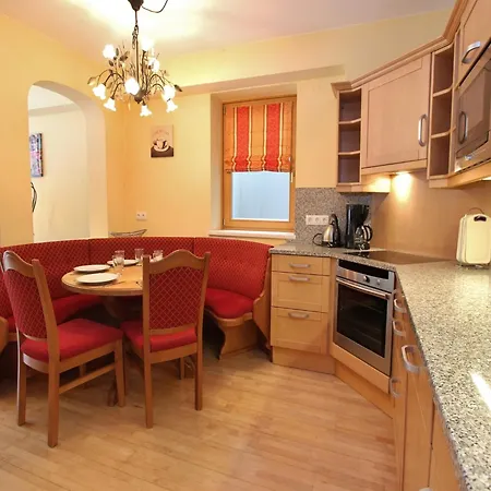 Detached In Alpehytte *