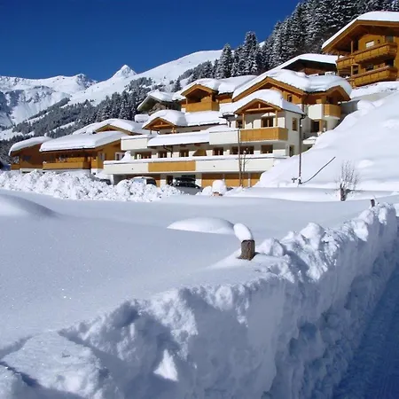 Horská chata Detached In Saalbach-Hinterglemm
