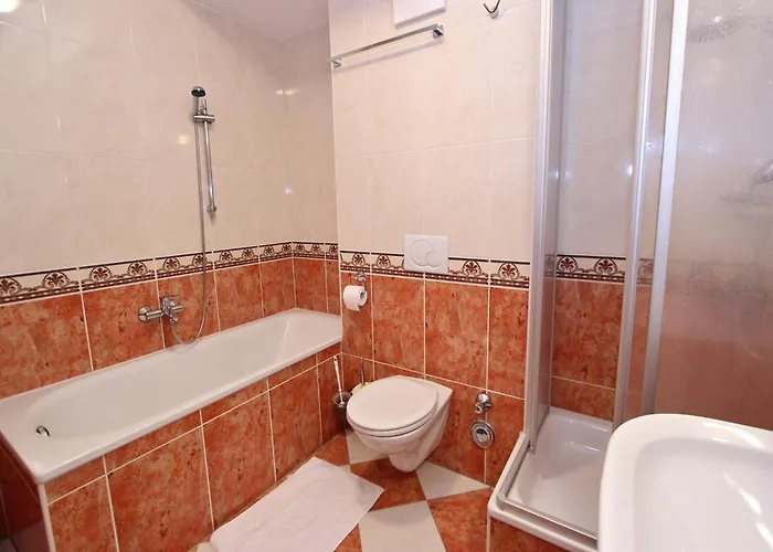 Detached In Σαλέ *